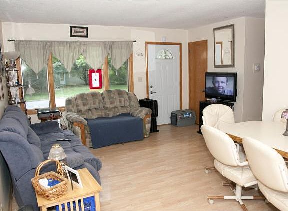 3rd image of 5213 Oregon Ave N