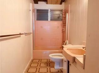 1990 Aamaka Pl, Pearl City, HI 96782