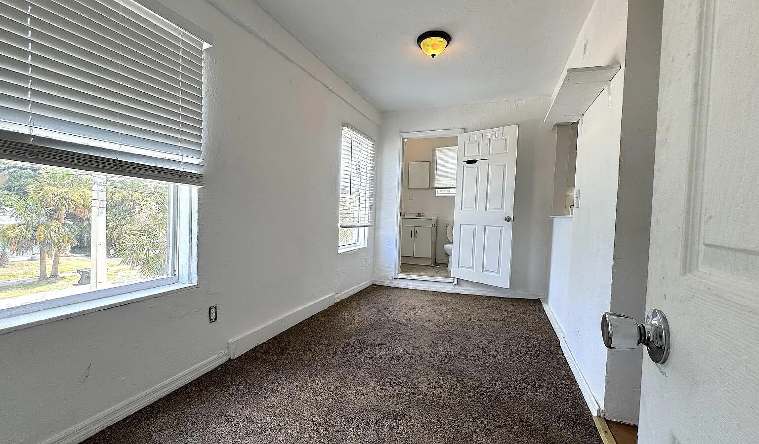 1 bed, 1.0 bath, $1,200 — Photo 1