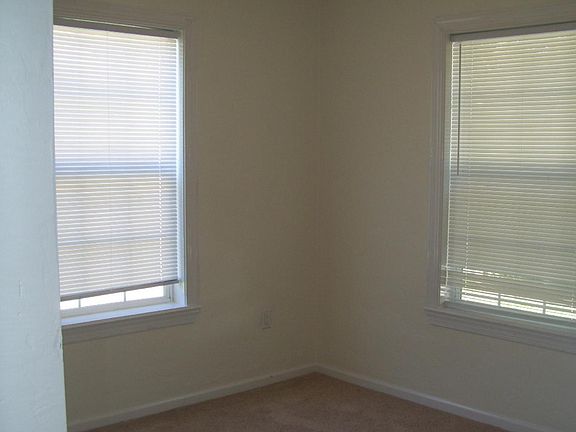 2nd image of 715 E 57th Street Ct