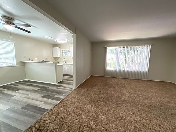 5th image of 2254 W Colchester Dr
