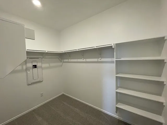 107 Bertram Oaks Dr — Photo 10
