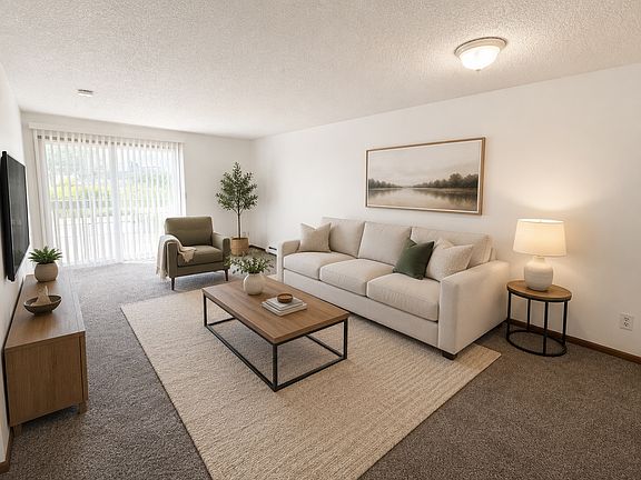 2nd image of 2527 E Pacific Ave APT C