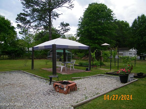 4th image of 1305 North Drive