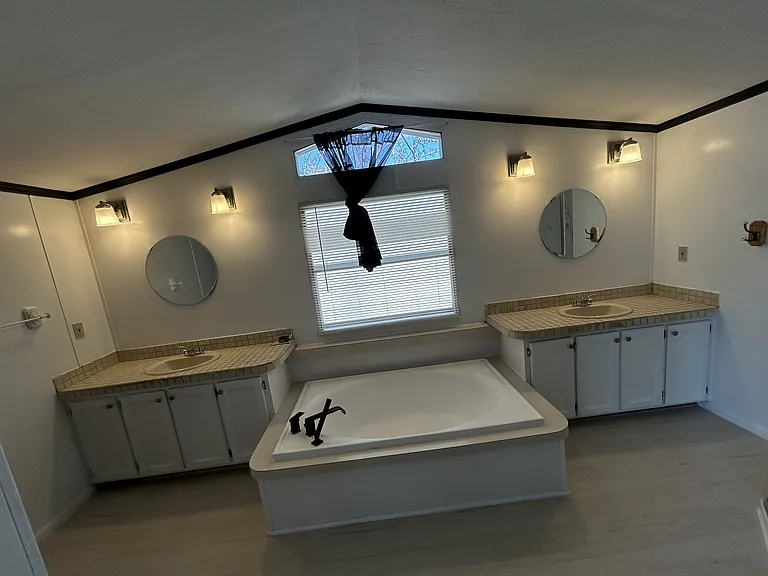Master Restroom