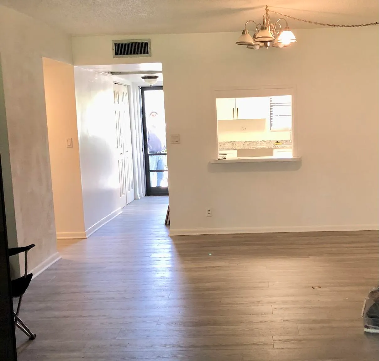 2 bed, 2.0 bath, 979 sqft, $2,000 — Photo 3