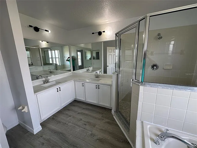 747 Pelican Ct — Photo 13