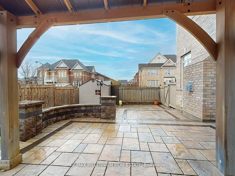 51 Kincardine St — Photo 47