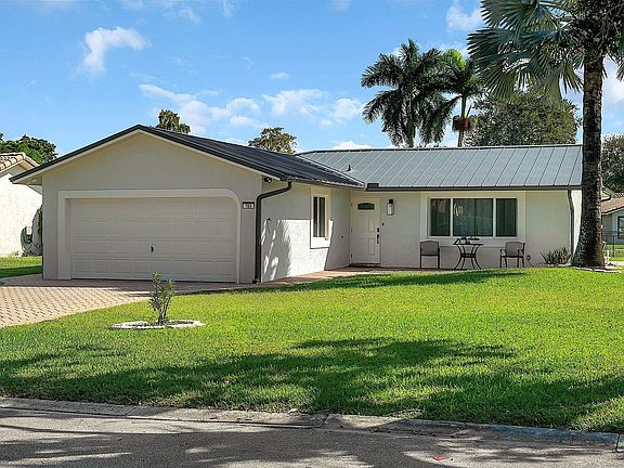 3rd image of 793 NW 87th Avenue
