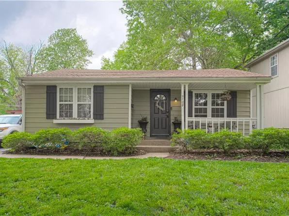 9108 Walnut St, Kansas City, MO 64114