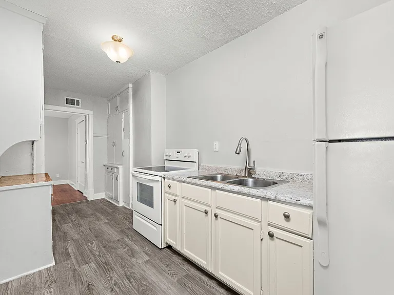 3700-3706 Washington St #507-509 — Photo 38