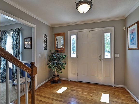 4th image of 6582 Jennifer Ct