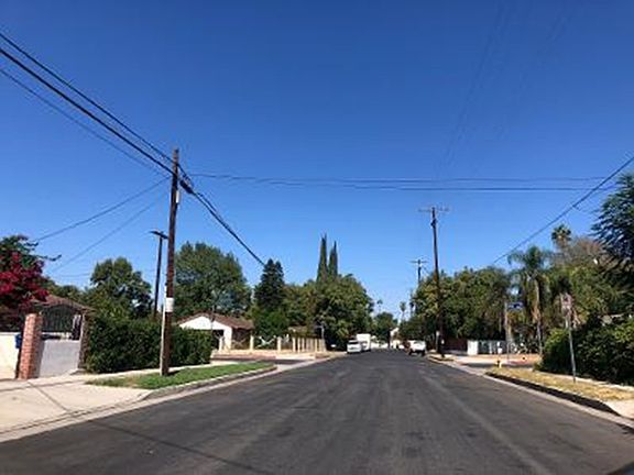 4th image of 7015 Gloria Ave