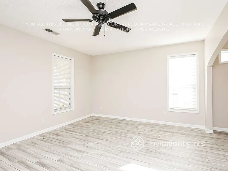 307 Summerstone Ct — Photo 4