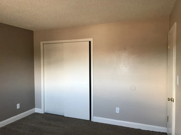 1021 Delaware Dr #1 — Photo 6