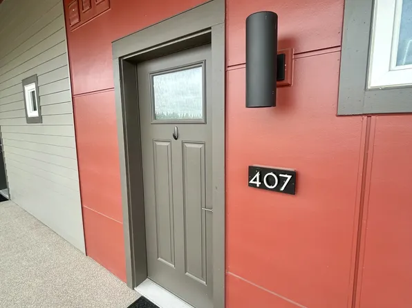 1882 Front St, Lynden, WA