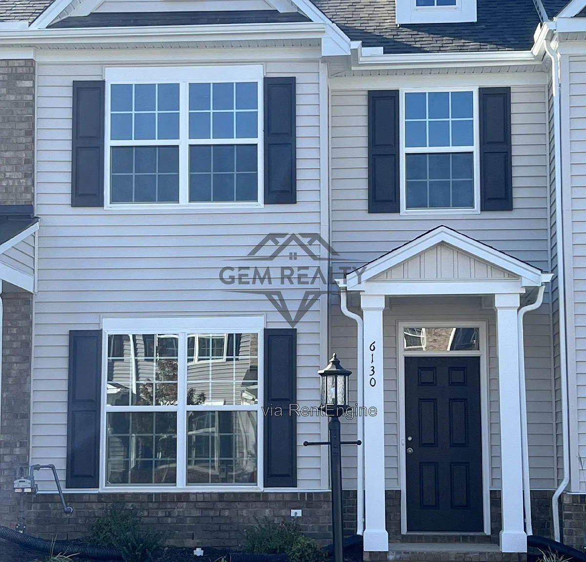 3 bed, 2.5 bath, 1474 sqft, $2,350 — Photo 3