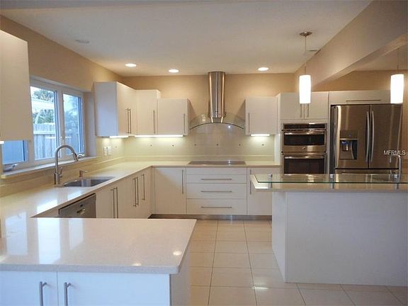 2nd image of 5115 Calle Minorga