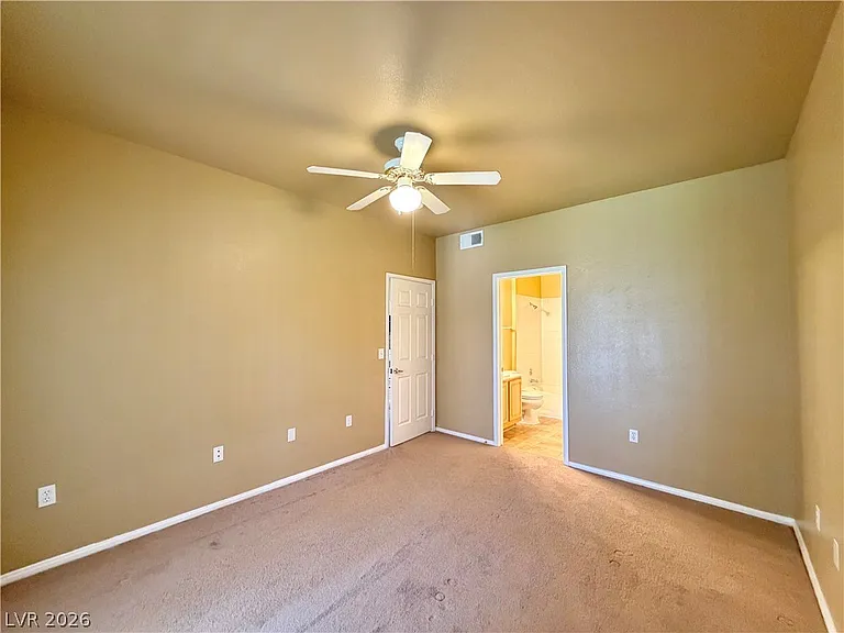 8555 W Russell Rd #2021 — Photo 13