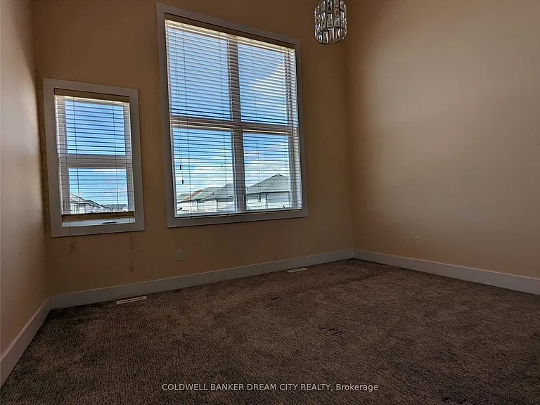 1236 Medway Park Dr — Photo 6