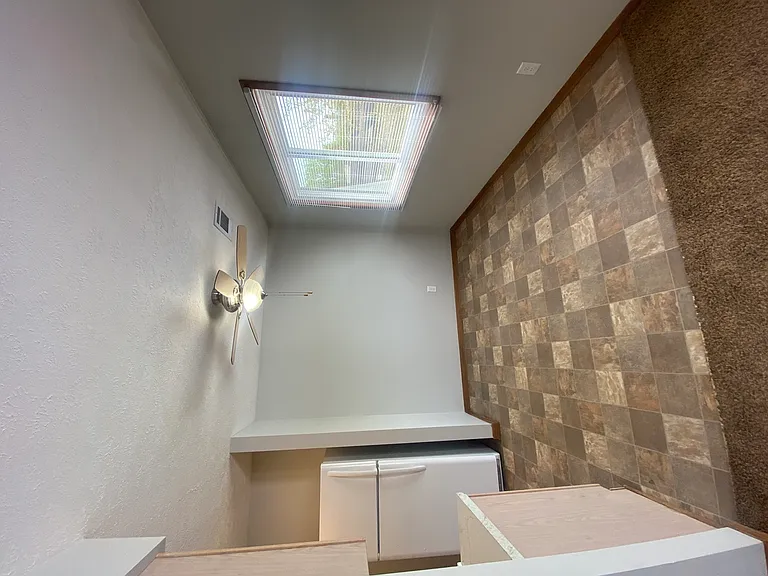 2416 E 50th St #4 — Photo 3