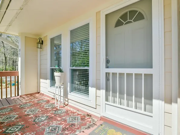 103 Westview Dr APT A, Carrboro, NC 27510