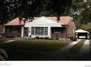 3642 Rockingham Rd, Royal Oak, MI 48073