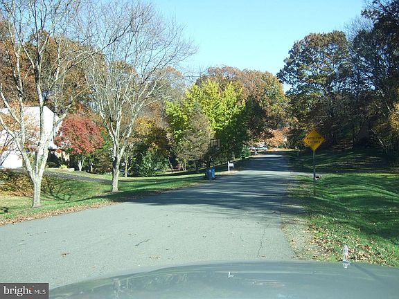 2nd image of 11692 Fox Glen Dr