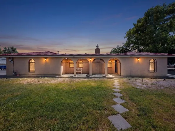 201 Sichler Rd SW, Los Lunas, NM 87031