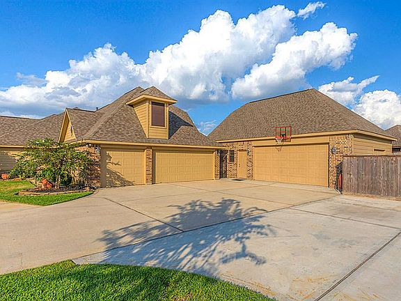 4th image of 40710 Manor Dr