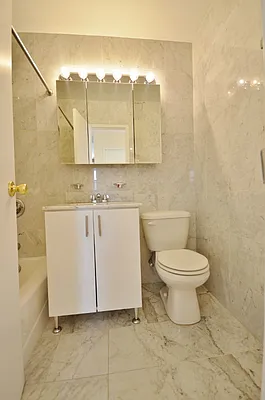 Rented by Keller Williams NYC | media 19