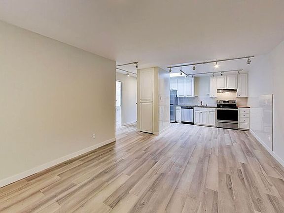 2nd image of 1737 Jackson St APT 304