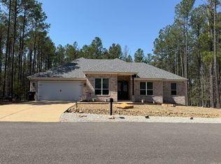 17 Vigoroso Ln, Hot Springs Village, AR 71909