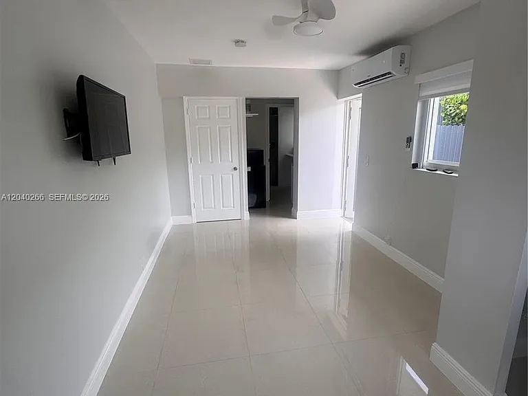 46XX SW 89th Pl — Photo 3