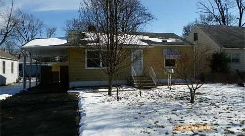 1st image of 868 Pierce Ave