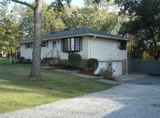 11689 Akins Rd, North Royalton, OH 44133