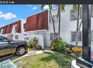 10810 NW 7th St APT 5B, Miami, FL 33172