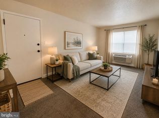 2237 Farrington Ave #6-101, Alexandria, VA 22303