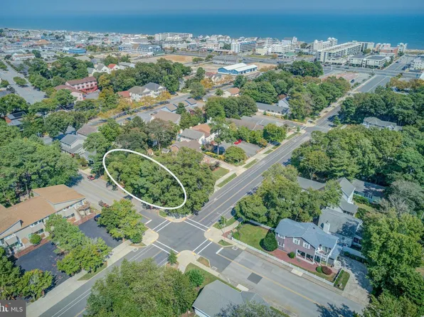 312 141st St, Ocean City, MD 21842