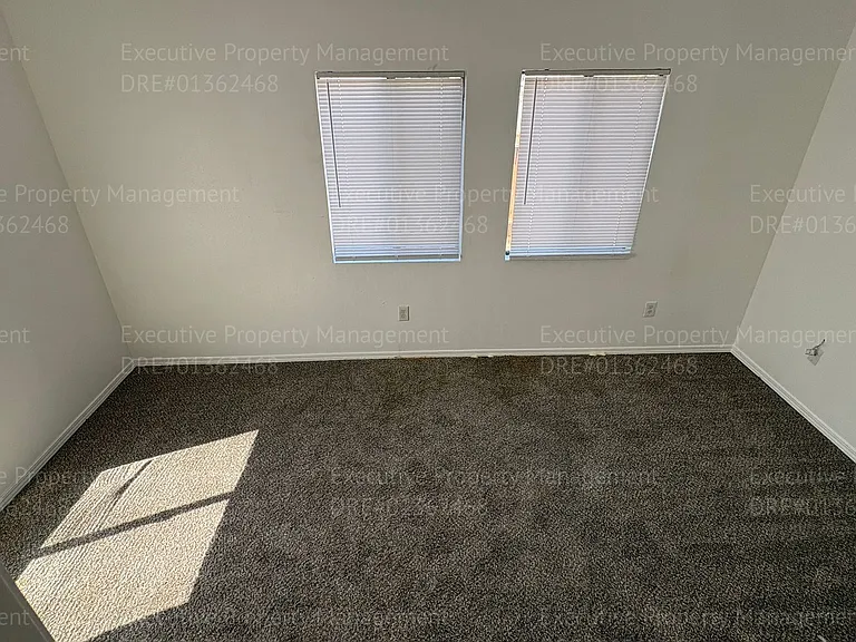 1118 Chico St — Photo 31