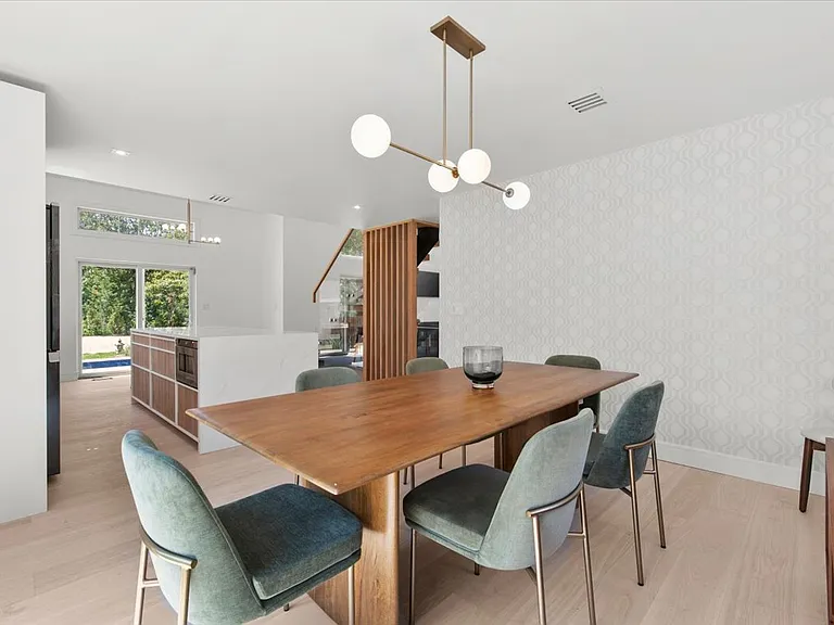 280 Shinnecock Hills Rd — Photo 51