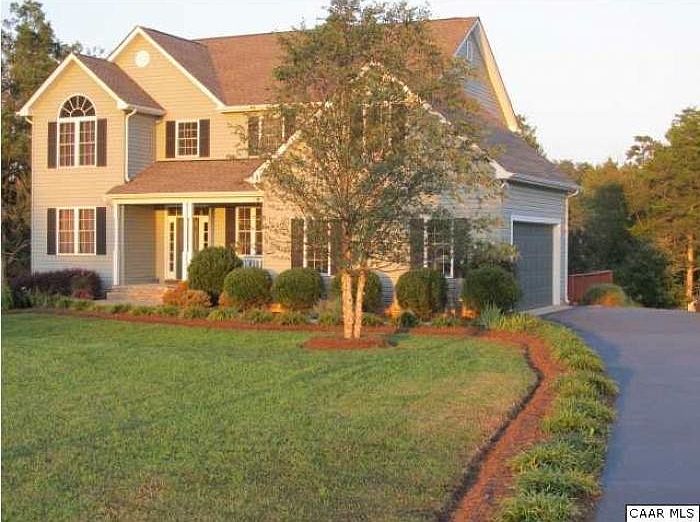 1st image of 1067 Fox Hollow Ln