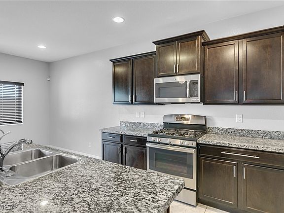2nd image of 9404 Sand Tiger Ave