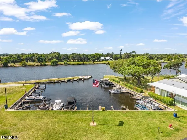 5 Erica St, Alva, FL 33920