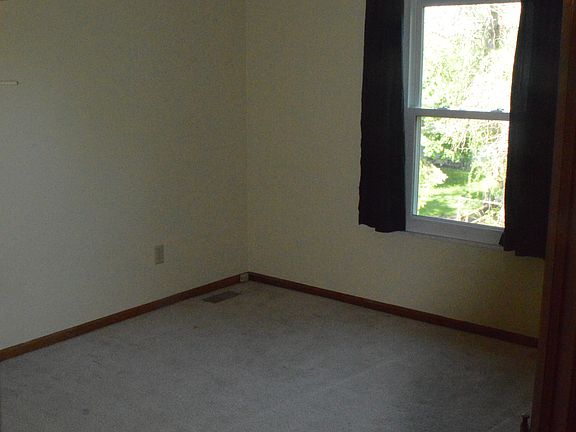 5th image of 4634 Brownstone Dr