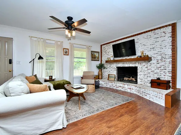 404 Jameson Dr, Piedmont, SC 29673