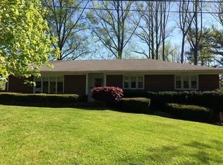 210 Providence Rd, Asheville, NC 28806