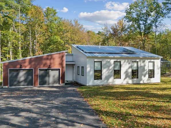 38 Mattie Lane, Durham, ME 04222