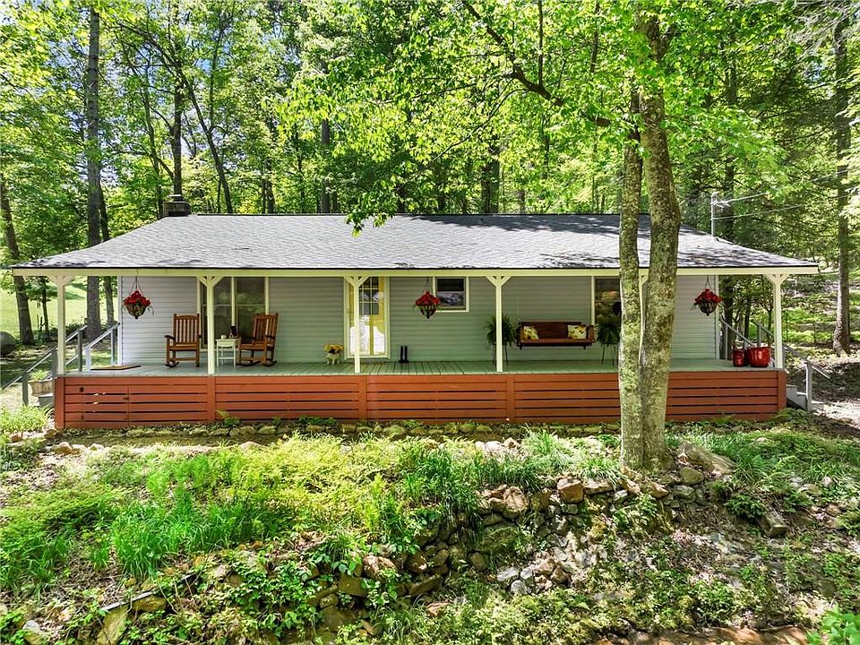 1st image of 220 Evans Ln