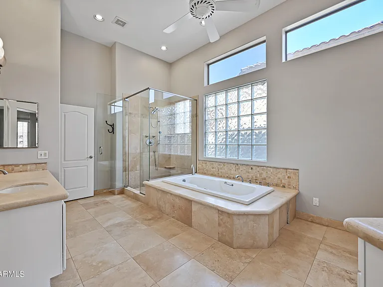 6057 E Campo Bello Dr — Photo 19